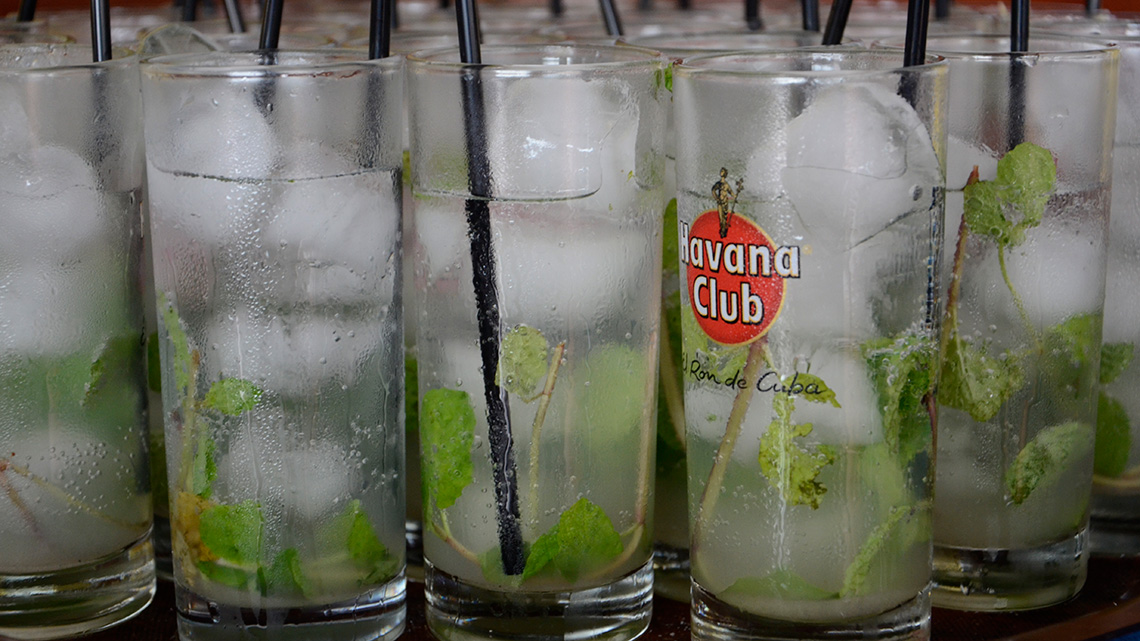 Saborear el Mojito cubano